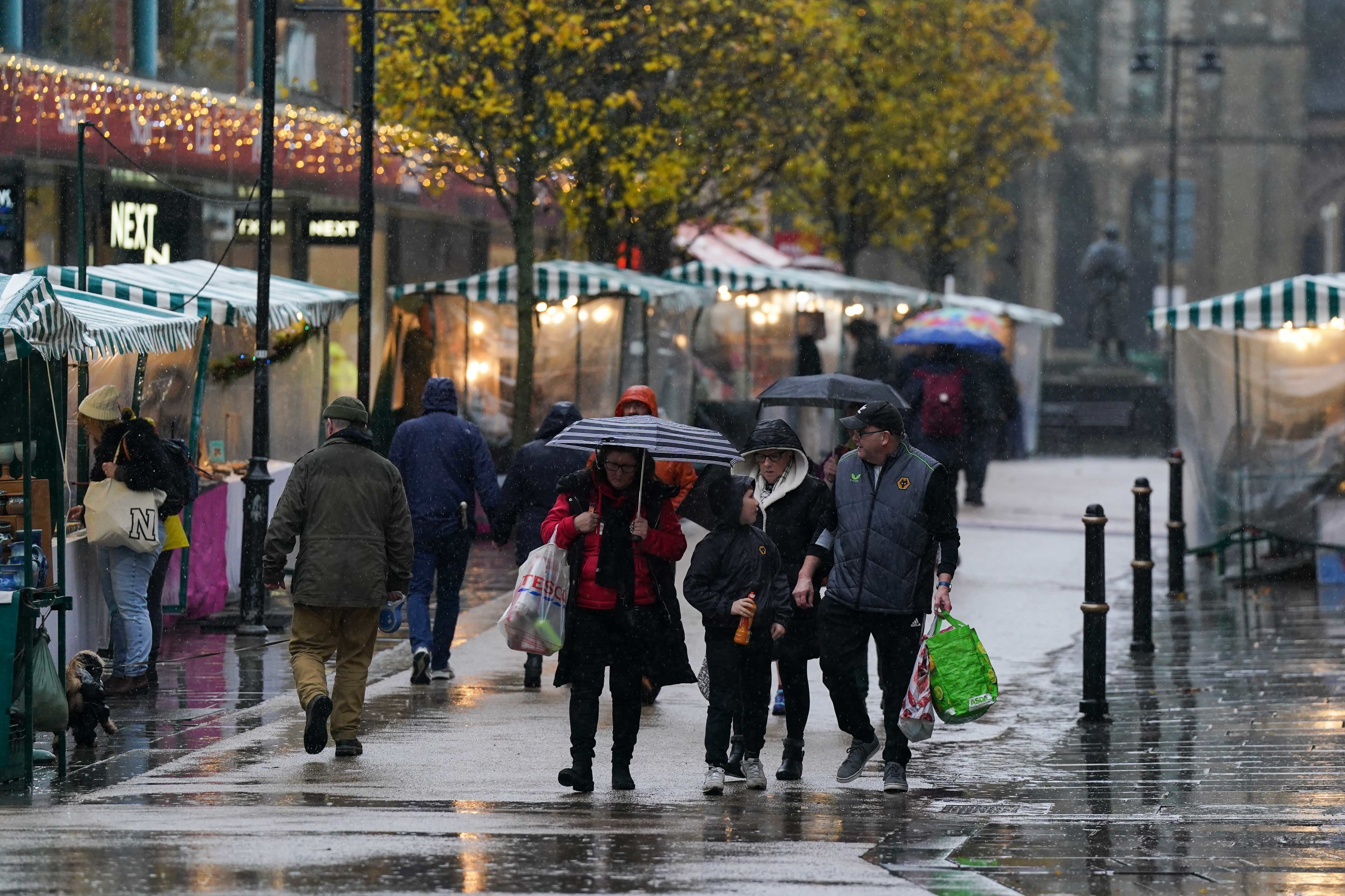 Uk Weather Danger To Life Warning Issued As Britain Set To Be Battered By Rain And Strong Winds